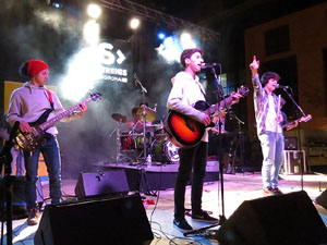 Festival Strenes 2016. Concurs INTRO. Actuaci&oacute; del grup Xakras