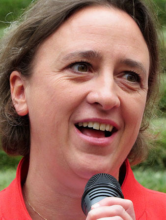 St&eacute;phanie Guiraud-Chaumeil, alcaldessa d'Albi, durant la inauguraci&oacute;