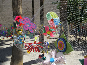Temps de Flors 2016. Barri del Mercadal: pla&ccedil;a de Santa Susanna i Museu del Cinema