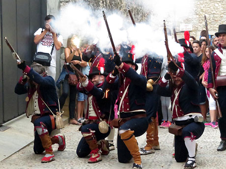 VIII Festa Reviu els Setges Napole&ograve;nics de Girona. Escena 4 (segona part). Carrer de Pere de Rocabert&iacute;