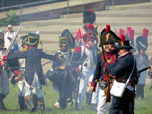 VIII Festa Reviu els Setges Napole&ograve;nics de Girona. Recreaci&oacute; d'una batalla al Parc de les Ribes del Ter