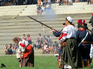 VIII Festa Reviu els Setges Napole&ograve;nics de Girona. Recreaci&oacute; d'una batalla al Parc de les Ribes del Ter