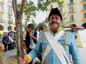 VIII Festa Reviu els Setges Napole&ograve;nics de Girona. Representaci&oacute; teatral a la pla&ccedil;a de la Independ&egrave;ncia