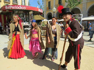 VIII Festa Reviu els Setges Napole&ograve;nics de Girona. Representaci&oacute; teatral a la pla&ccedil;a de la Independ&egrave;ncia