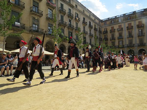 VIII Festa Reviu els Setges Napole&ograve;nics de Girona. Presentaci&oacute; dels grups de recreaci&oacute;