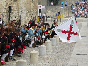 VIII Festa Reviu els Setges Napole&ograve;nics de Girona. Inici de la recreaci&oacute; a la pla&ccedil;a de Sant Dom&egrave;nec