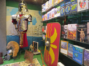 Aparador mar&ccedil;: Manaies i romans