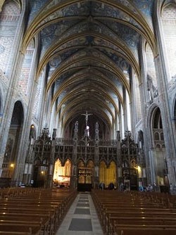 Nau i cor de la Catedral de Santa Cec&iacute;lia
