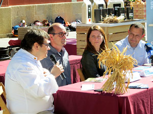 Presentaci&oacute; de les XXIV Jornades Gastron&ograve;miques Pals i la cuina de l'arr&ograve;s al  Mercat del Lle&oacute;
