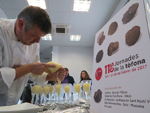 Presentaci&oacute; de les XI Jornades gastron&ograve;miques de la t&ograve;fona 2017 a l'Aula Gastron&ograve;mica del Mercat del Lle&oacute;
