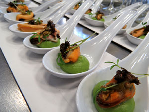 Presentaci&oacute; de les XI Jornades gastron&ograve;miques de la t&ograve;fona 2017 a l'Aula Gastron&ograve;mica del Mercat del Lle&oacute;