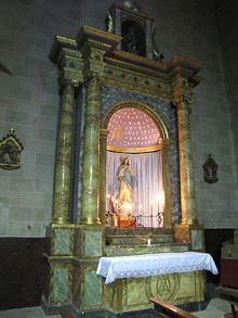 Capelles laterals de l'esgl&eacute;sia de Sant Feliu