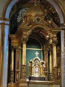 Detall del retaule de l'altar major de l'esgl&eacute;sia de Sant Feliu