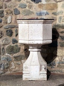 Pica baptismal de l'esgl&eacute;sia de Sant Gregori