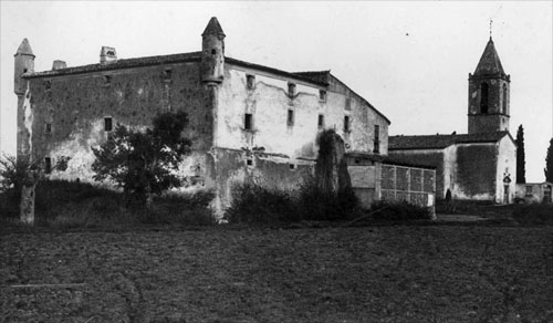 La Torre Llupiana amb l'esgl&eacute;sia, entre 1890 i 1918