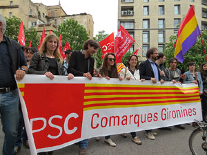 Manifestaci&oacute; de l'1 de maig pels carrers de Girona