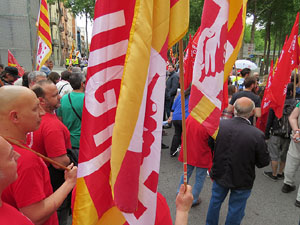 Manifestaci&oacute; de l'1 de maig pels carrers de Girona