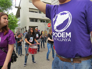 Manifestaci&oacute; de l'1 de maig pels carrers de Girona