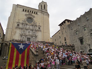 Assaig punter de la Via Lliure a la Diagonal de Barcelona, a les escales de la Catedral
