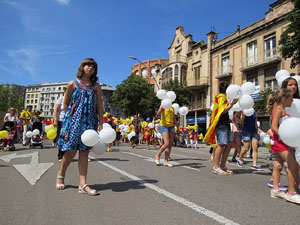 Jornades Catalunya, llibertat i dignitat. Macroestelada pels carrers de Girona