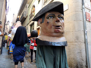 Far&agrave;ndula. 500 anys d'imatgeria festiva de Girona. Cercavila de cloenda