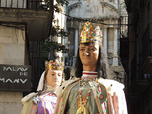 Far&agrave;ndula. 500 anys d'imatgeria festiva de Girona. Cercavila de cloenda