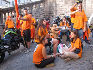 Far&agrave;ndula. 500 anys d'imatgeria festiva de Girona. Cercavila de cloenda