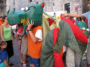 Far&agrave;ndula. 500 anys d'imatgeria festiva de Girona. Cercavila de cloenda