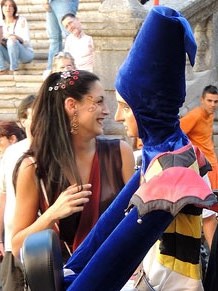 Far&agrave;ndula. 500 anys d'imatgeria festiva de Girona. Cercavila de cloenda