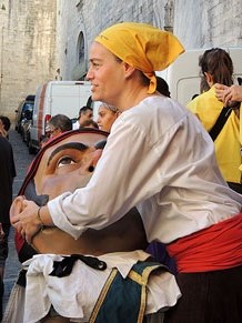 Far&agrave;ndula. 500 anys d'imatgeria festiva de Girona. Cercavila de cloenda