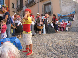 Far&agrave;ndula. 500 anys d'imatgeria festiva de Girona. Cercavila de cloenda
