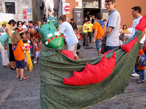 Far&agrave;ndula. 500 anys d'imatgeria festiva de Girona. Cercavila de cloenda