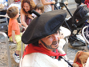 Far&agrave;ndula. 500 anys d'imatgeria festiva de Girona. Cercavila de cloenda