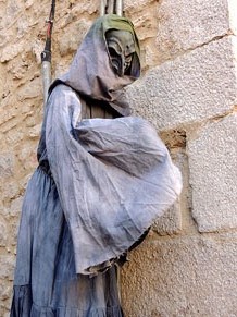 Far&agrave;ndula. 500 anys d'imatgeria festiva de Girona. Cercavila de cloenda
