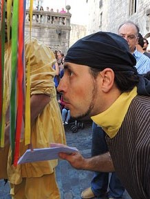 Far&agrave;ndula. 500 anys d'imatgeria festiva de Girona. Cercavila de cloenda