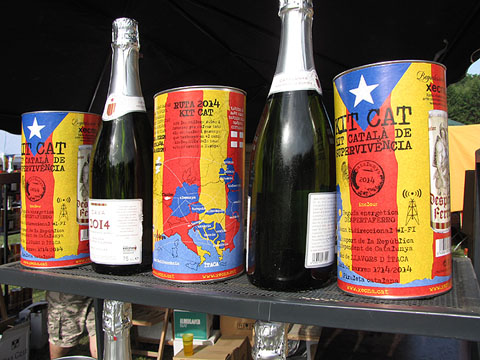 Productes de Firacat, al Camp de Mart