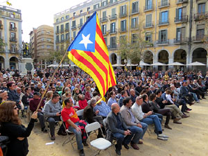 Crida a la participaci&oacute; per al 9N a la pla&ccedil;a de la Independ&egrave;ncia