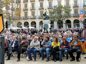 Crida a la participaci&oacute; per al 9N a la pla&ccedil;a de la Independ&egrave;ncia
