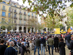 Crida a la participaci&oacute; per al 9N a la pla&ccedil;a de la Independ&egrave;ncia