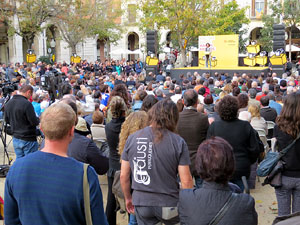 Crida a la participaci&oacute; per al 9N a la pla&ccedil;a de la Independ&egrave;ncia