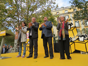 Crida a la participaci&oacute; per al 9N a la pla&ccedil;a de la Independ&egrave;ncia