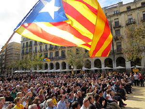 Crida a la participaci&oacute; per al 9N a la pla&ccedil;a de la Independ&egrave;ncia