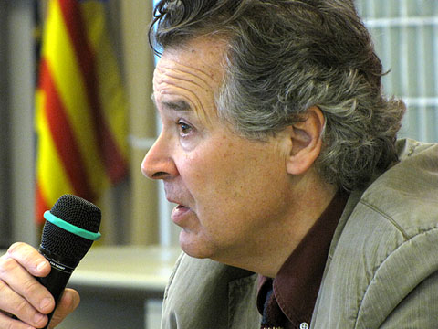 Santiago Vilanova durant la presentaci&oacute; de L'Estat ecol&ograve;gic. Una proposta per a l'Estat catal&agrave; del segle XXI