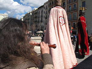 Enlla&ccedil;ats per la Llengua. La cercavila
