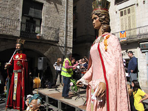 Enlla&ccedil;ats per la Llengua. La cercavila