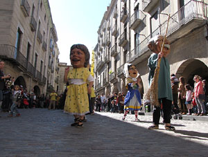 Enlla&ccedil;ats per la Llengua. La cercavila