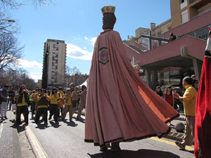 Enlla&ccedil;ats per la Llengua. La cercavila