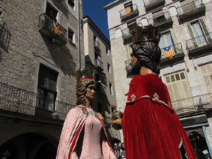 Enlla&ccedil;ats per la Llengua. La pla&ccedil;a del Vi