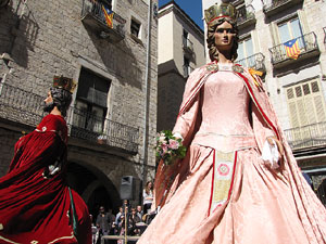 Enlla&ccedil;ats per la Llengua. La pla&ccedil;a del Vi