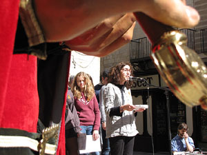 Enlla&ccedil;ats per la Llengua. La pla&ccedil;a del Vi
